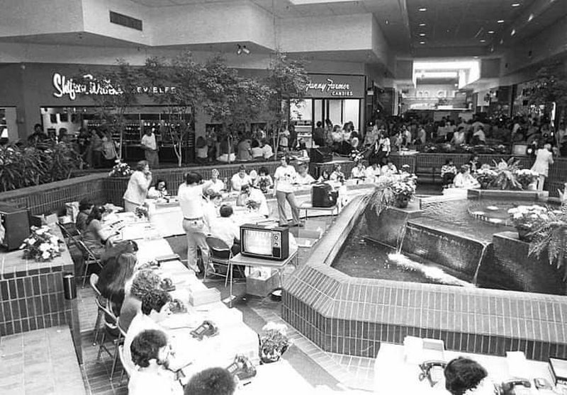 Hampton Towne Centre (Hampton Square Mall) - Hampton Square Historical Photo